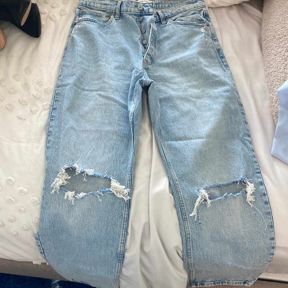 Never been worn brand new Abercrombie jeans